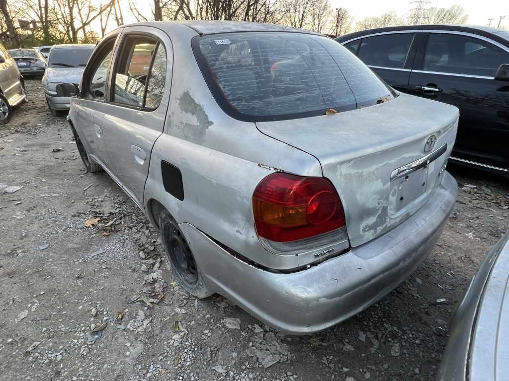2003 Toyota Echo Tow# 111410