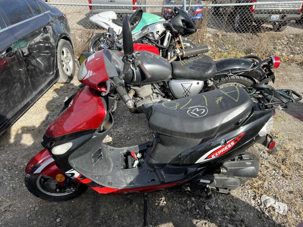 N/A Moped N/A Tow# 112116