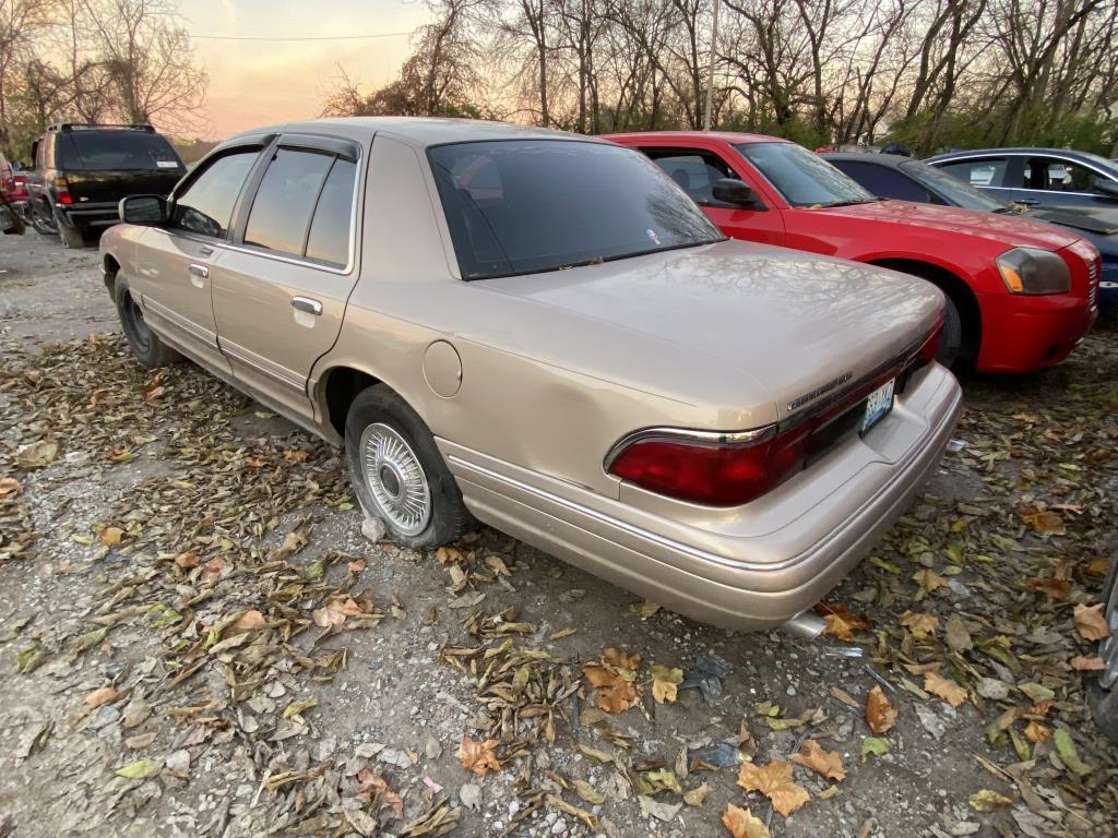1997 Mercury Grand Marquis Tow# 111205