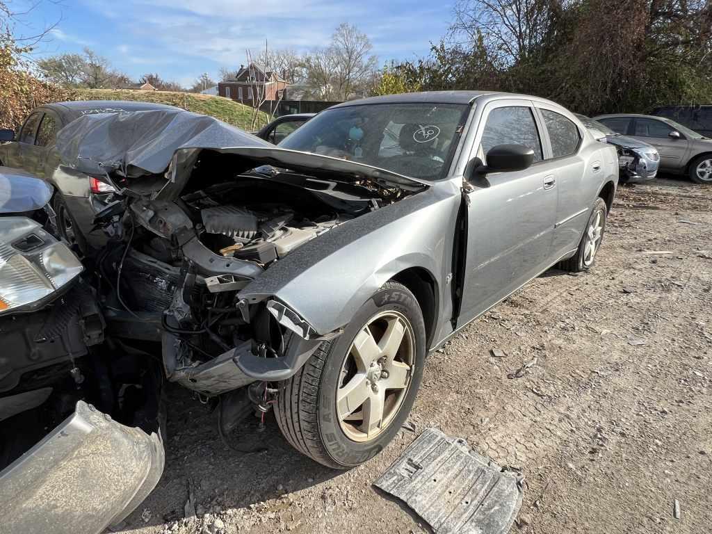 2007 Dodge  Charger Tow#