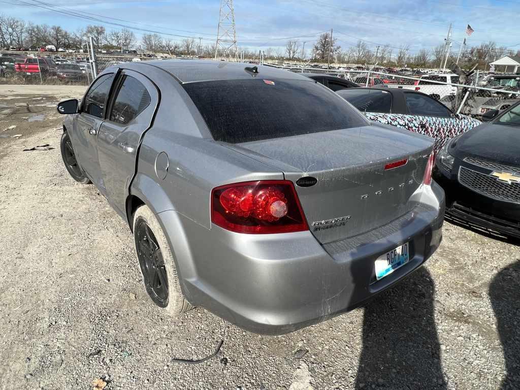 2013 Dodge Avenger Tow# 111839