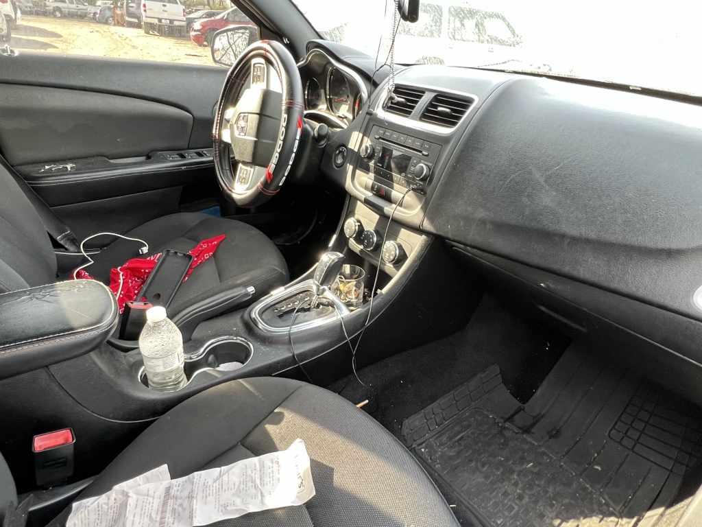 2013 Dodge Avenger Tow# 111839