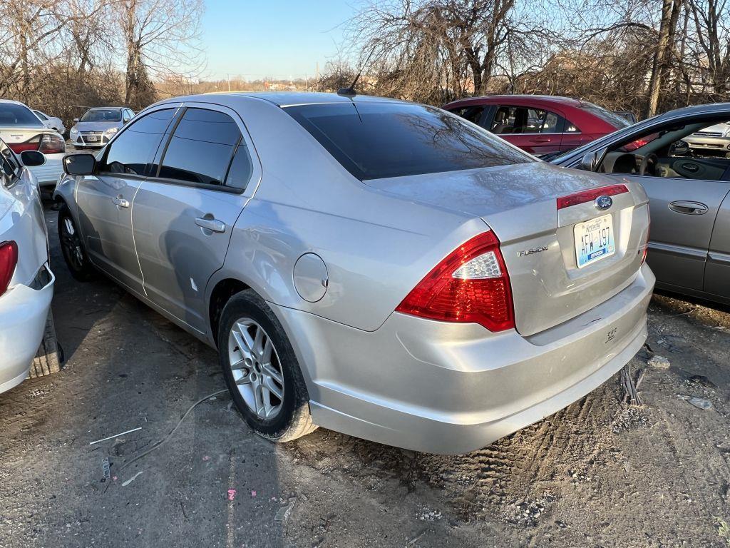 2011 Ford Fusion Tow# 105377