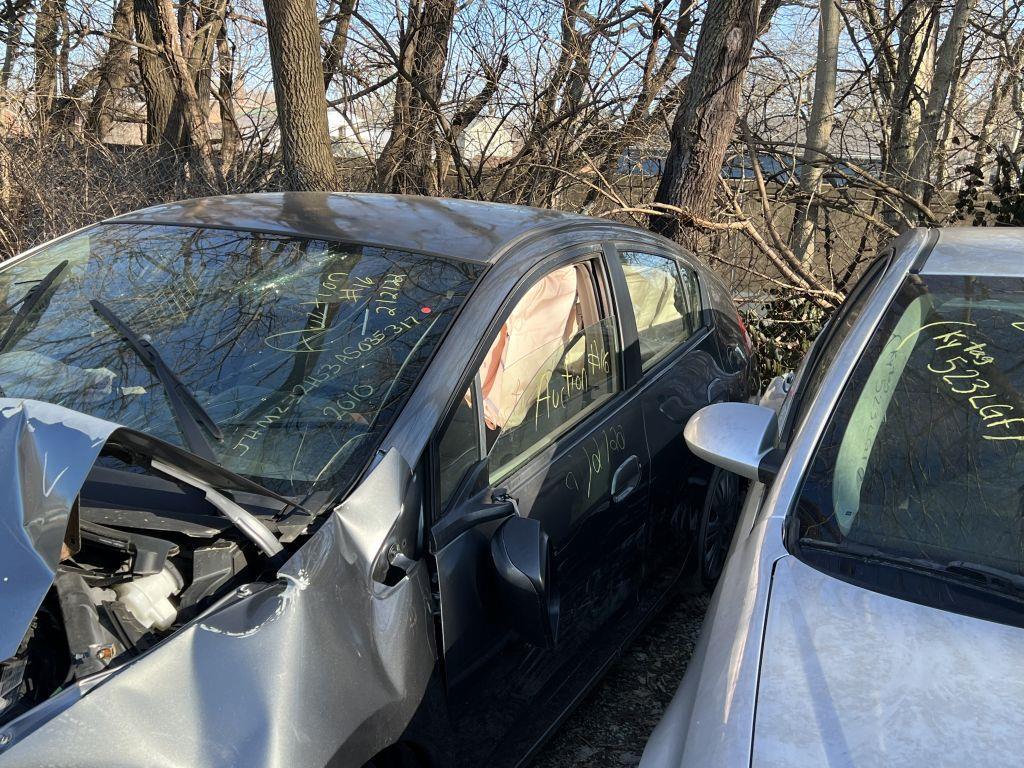 2010 Honda Insight Tow# 107008