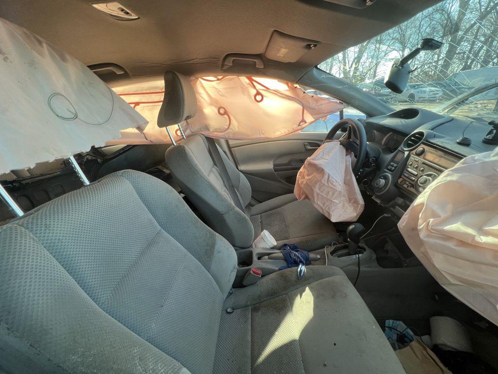 2010 Honda Insight Tow# 107008