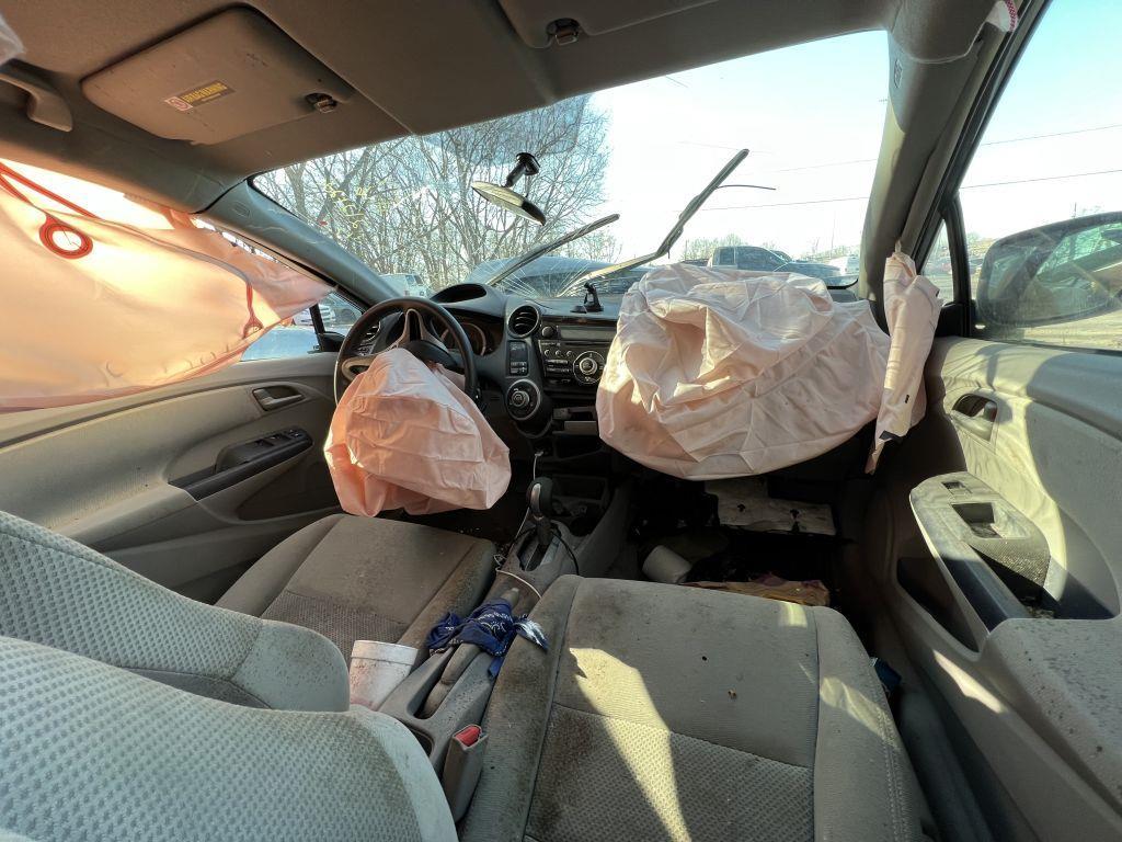 2010 Honda Insight Tow# 107008