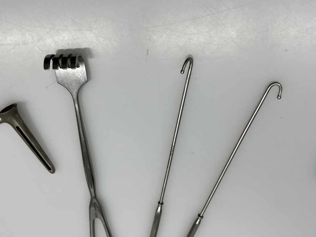 Surgical Hooks, Retractor, Vaginal Speculum