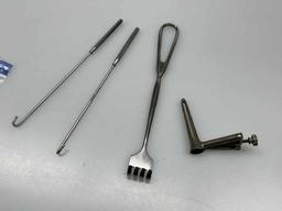 Surgical Hooks, Retractor, Vaginal Speculum