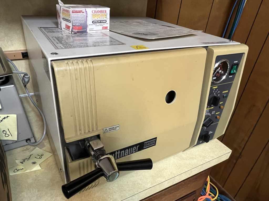 tuttnauer 2340MK Autoclave w/Trays