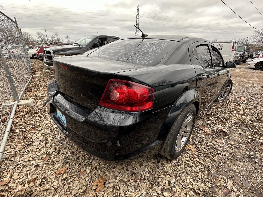 2014 Dodge Avenger Tow# 5257