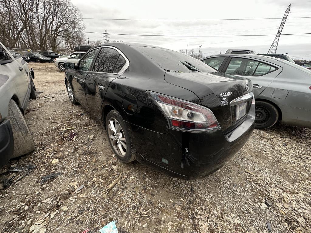 2014 Nissan Maxima Tow# 5066