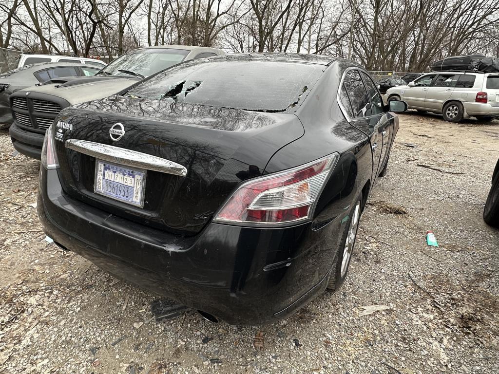 2014 Nissan Maxima Tow# 5066