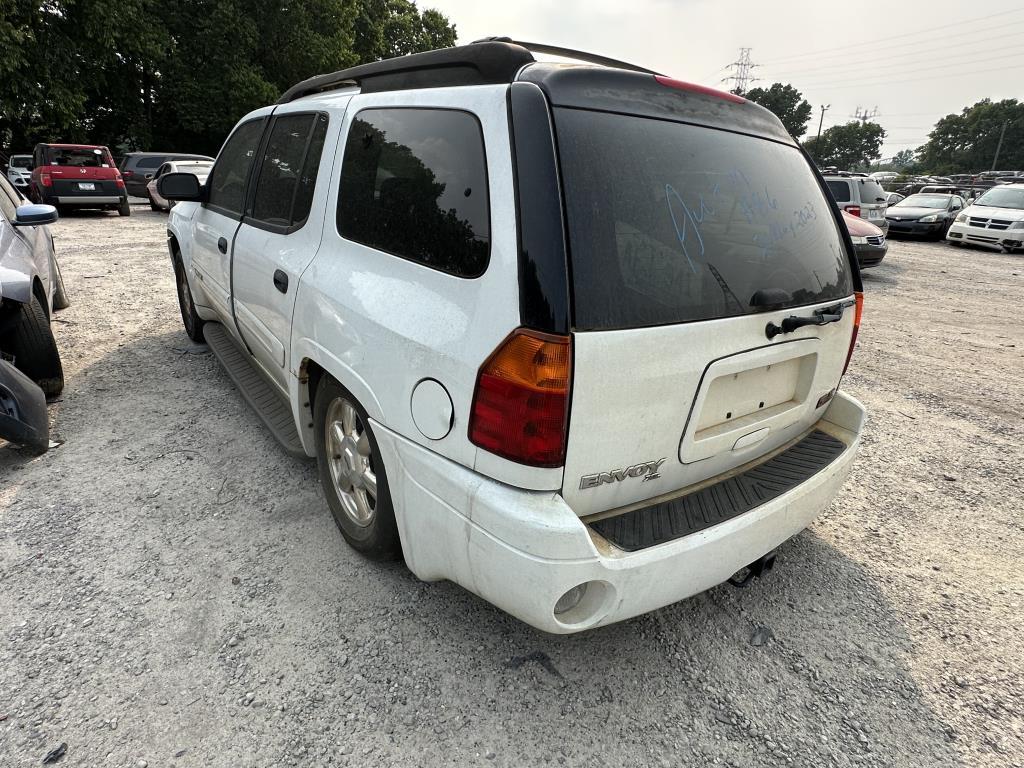 2002 GMC Envoy XL Tow# 1531