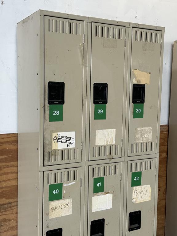 Double Tier School/Employee Lockers