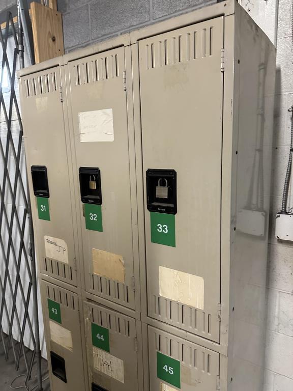Double Tier School/Employee Lockers
