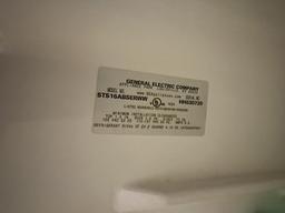 GE Refrigerator