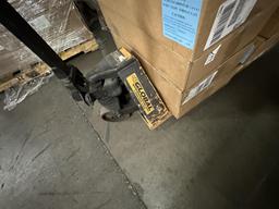 Global 5500lbs Pallet Jack