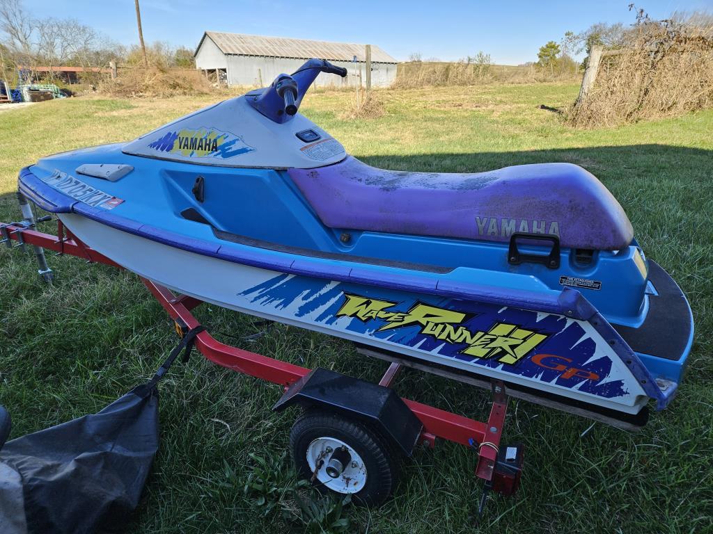 Yamaha WaveRunner III GPJetski w/Trailer & Cover