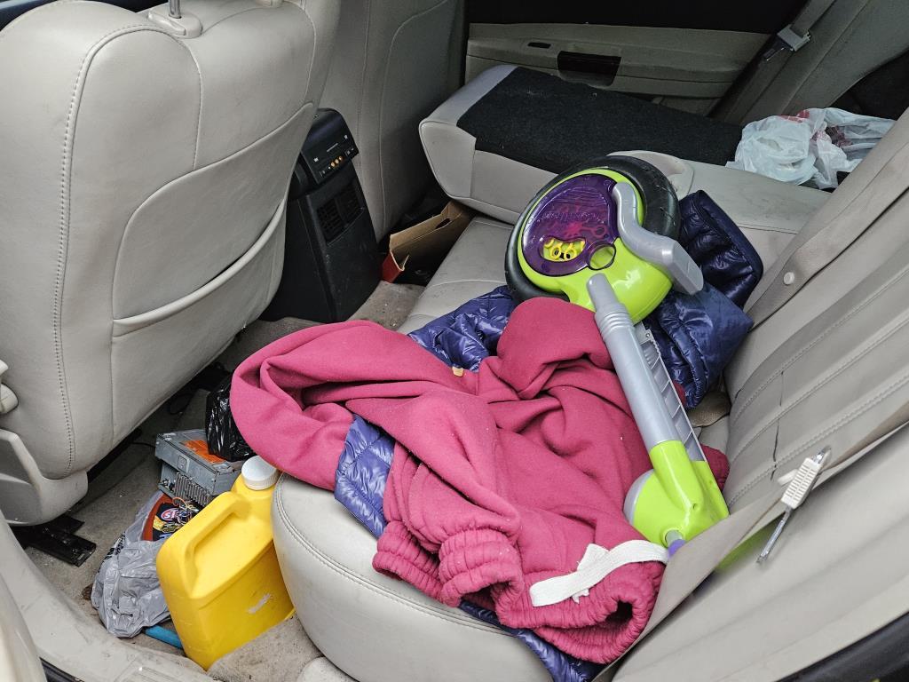 2006 Chrysler 300C Tow# 1825