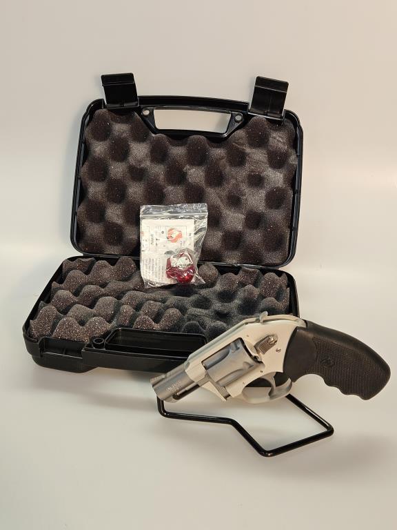 Charter Arms On-Duty .38 Special Revolver w/ Case