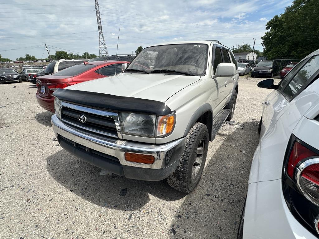 1997 Toyota 4Runner Tow# 14612