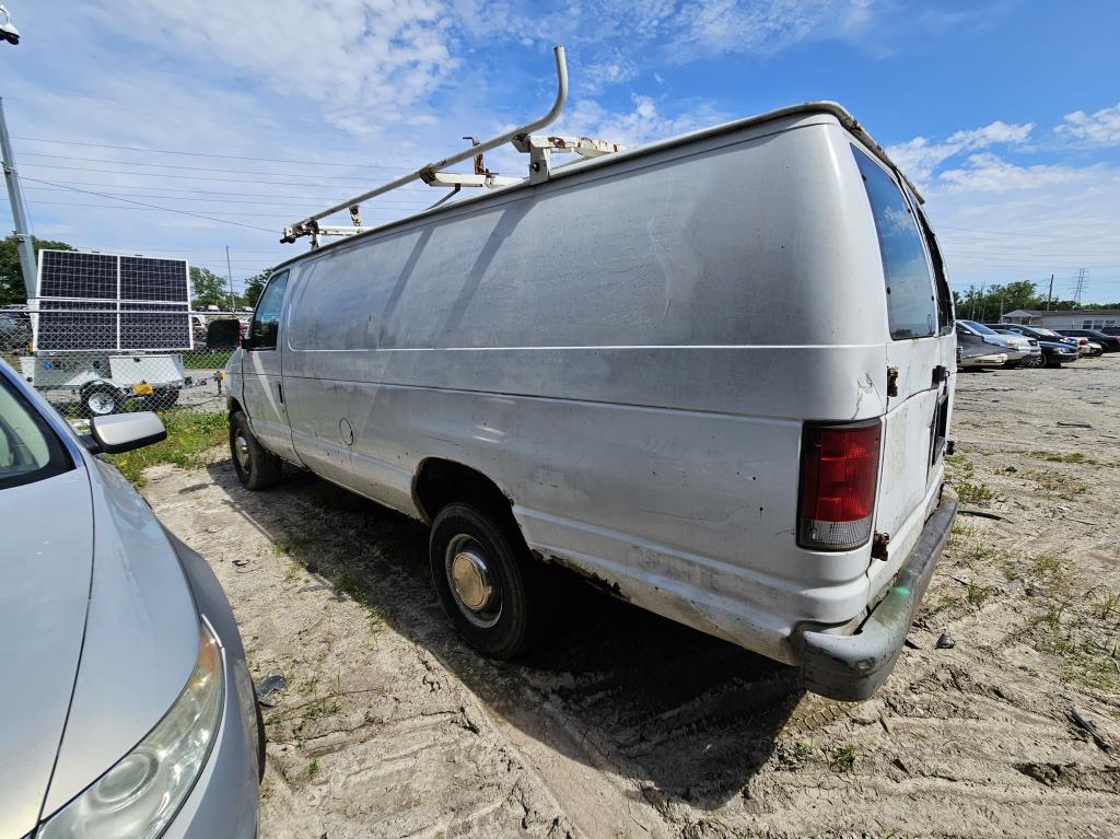 2000 Ford E-250 Tow# 14616