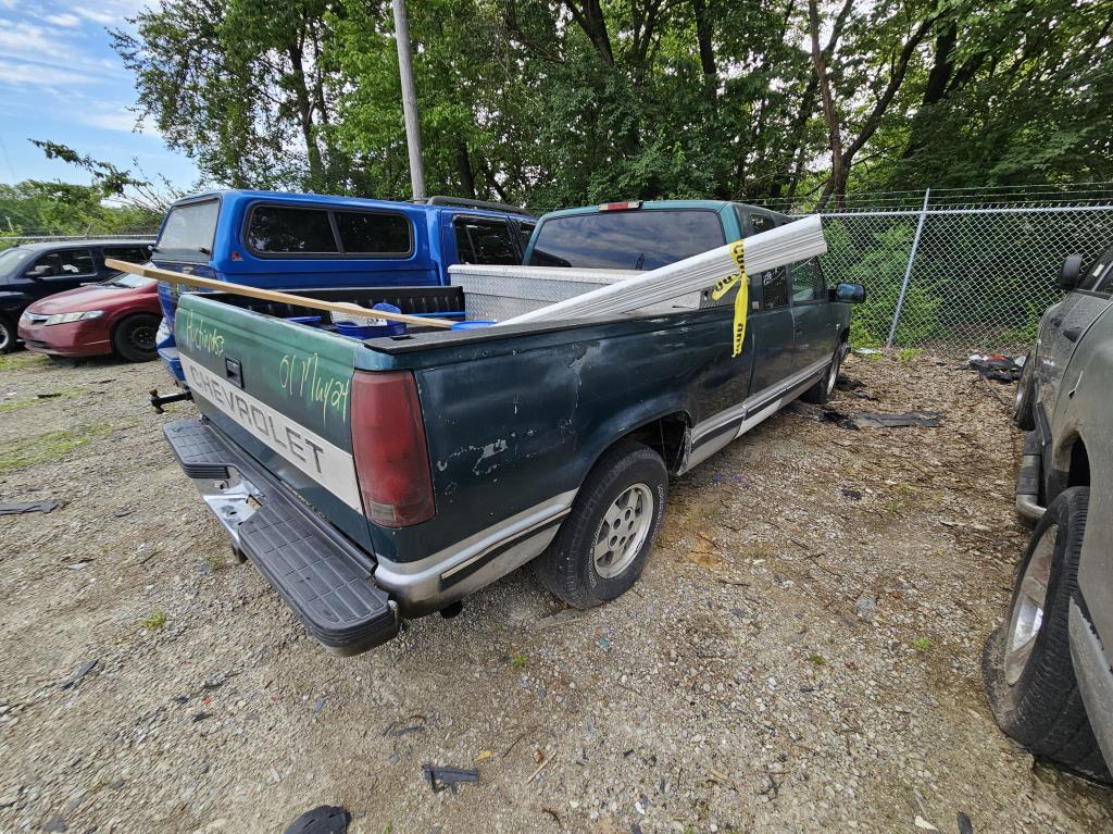 1995 Chevrolet C1500 Tow# 14074