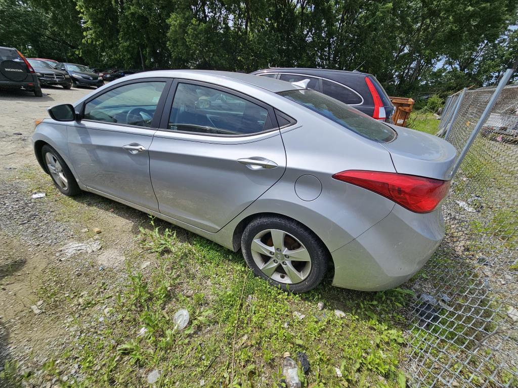 2013 Hyundai Elantra Tow# 14799