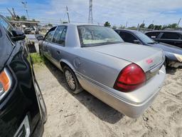 2006 Mercury Grand Marquis Tow# 14807