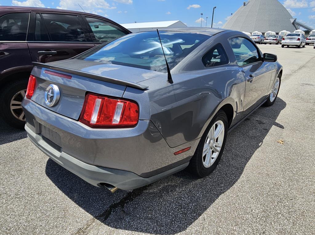 2010 FORD MUSTANG  Unit# 3685