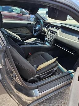 2010 FORD MUSTANG  Unit# 3685