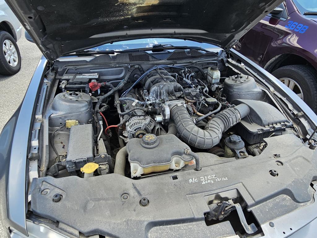 2010 FORD MUSTANG  Unit# 3685