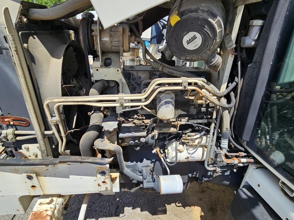 2001 CASE CX70 Perkins Diesel Unit# 3392