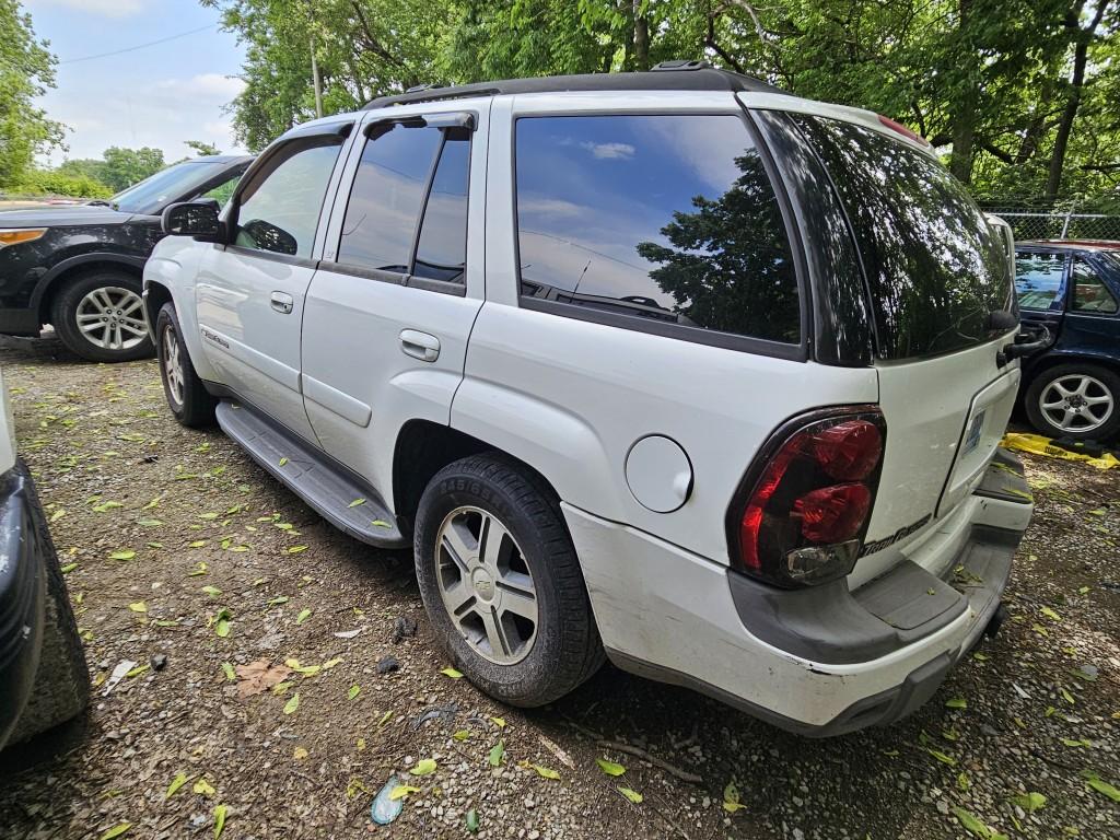 2004 Chevrolet Trailblazer Tow# 21068