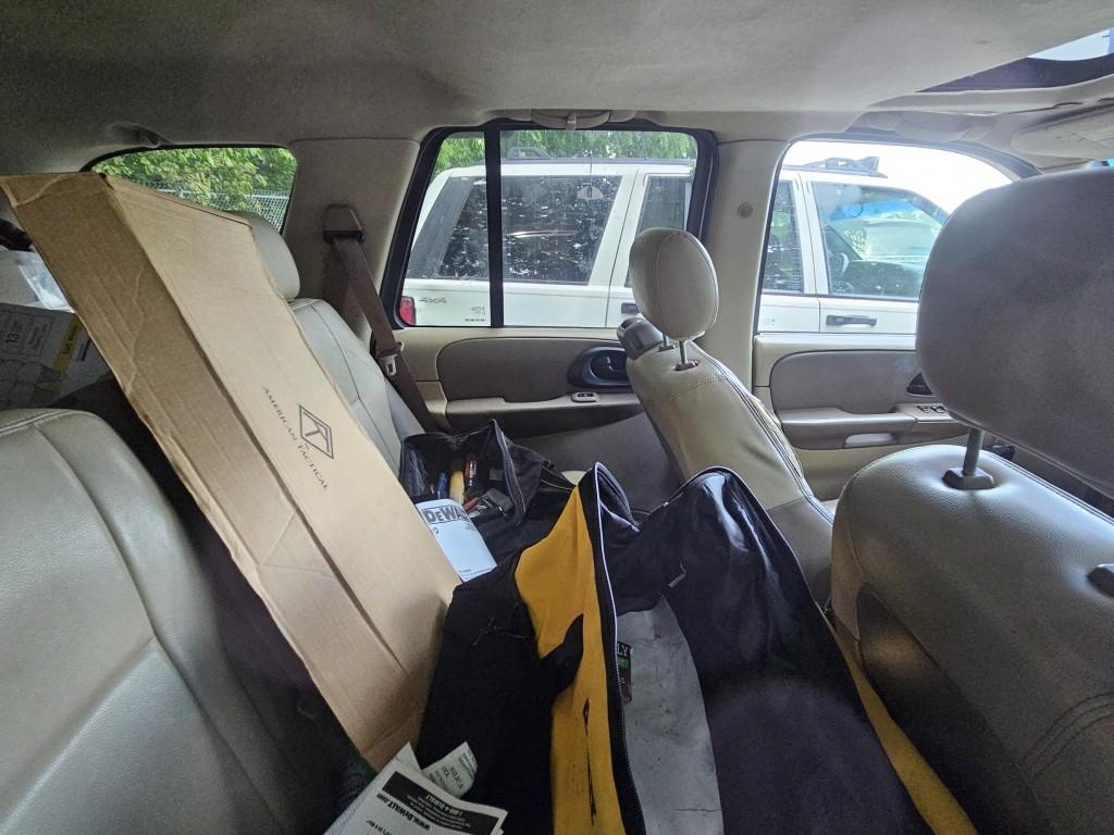 2004 Chevrolet Trailblazer Tow# 21068