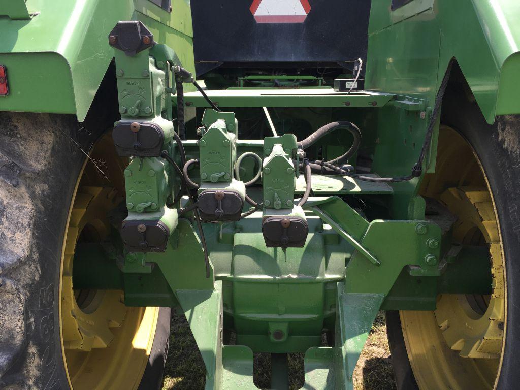 1996 John Deere 8870 MFWD