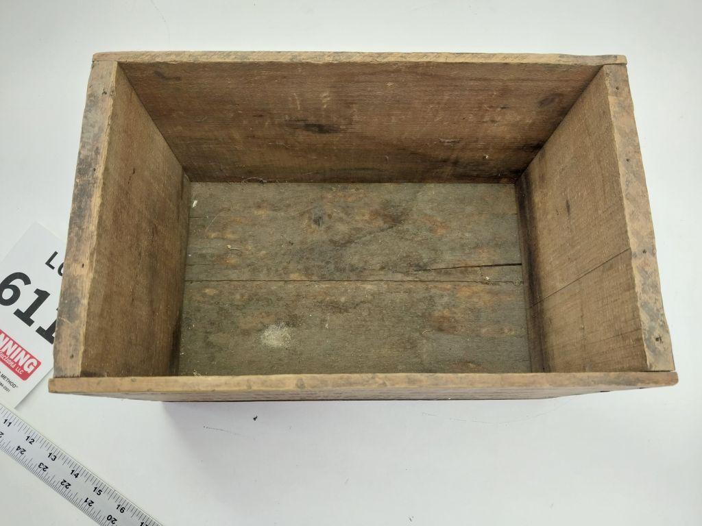 Vintage 16 ga shotgun shell box