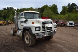 2002 MACK RD ROAD TRACTOR