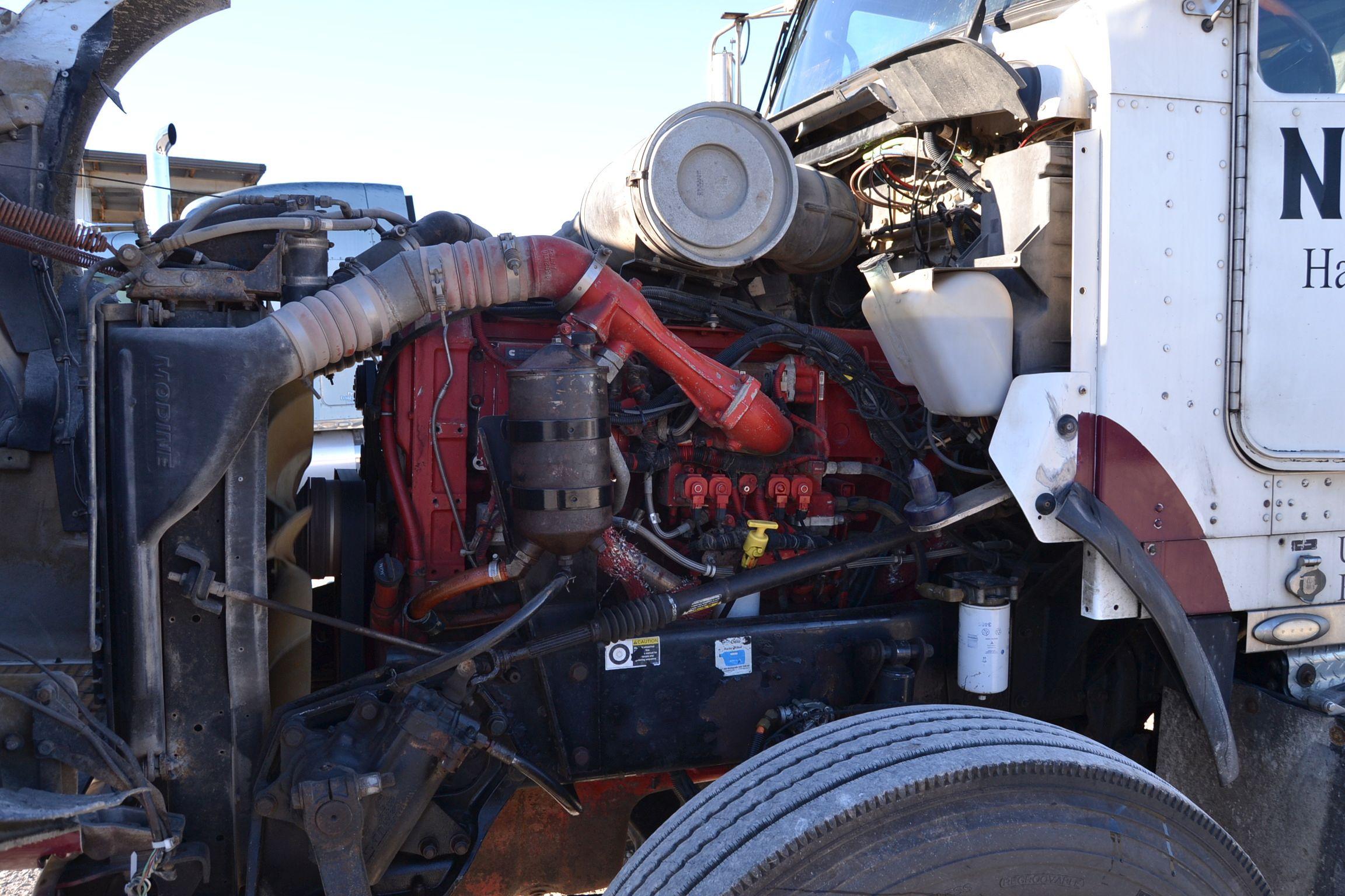 2006 KENWORTH DAY CAB ROAD TRACTOR