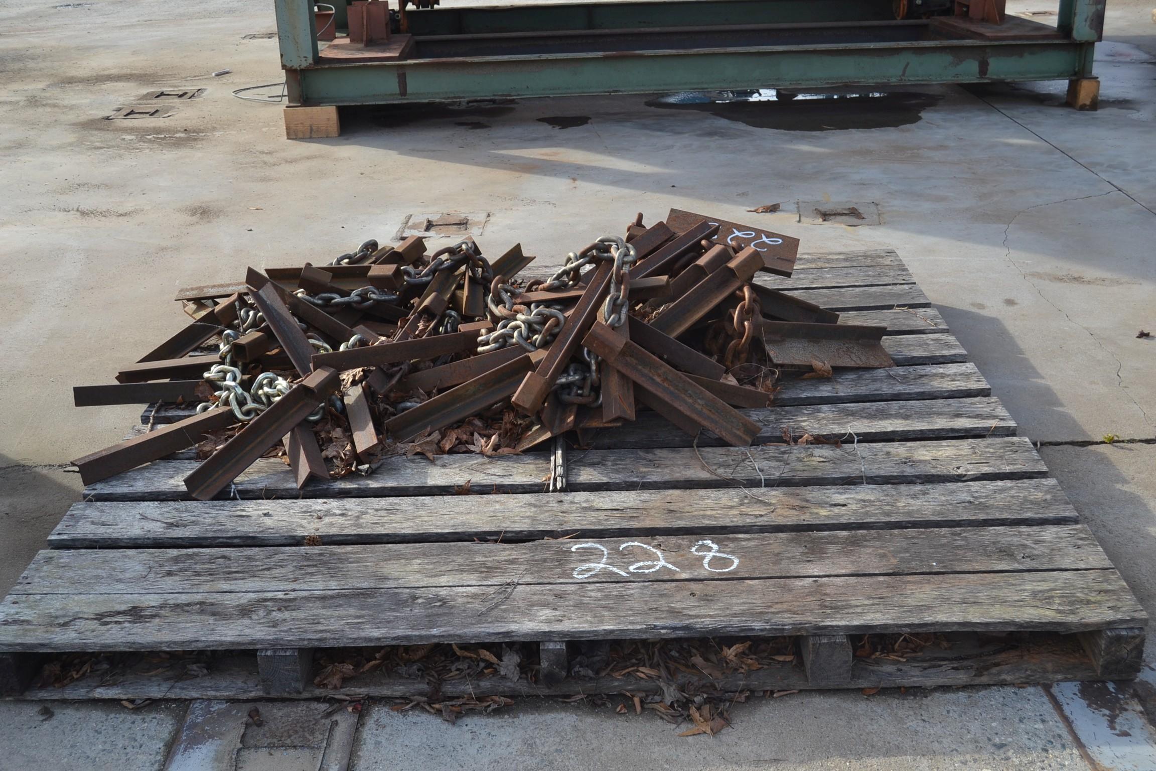 PALLET OF BARN SWEEP CHAIN