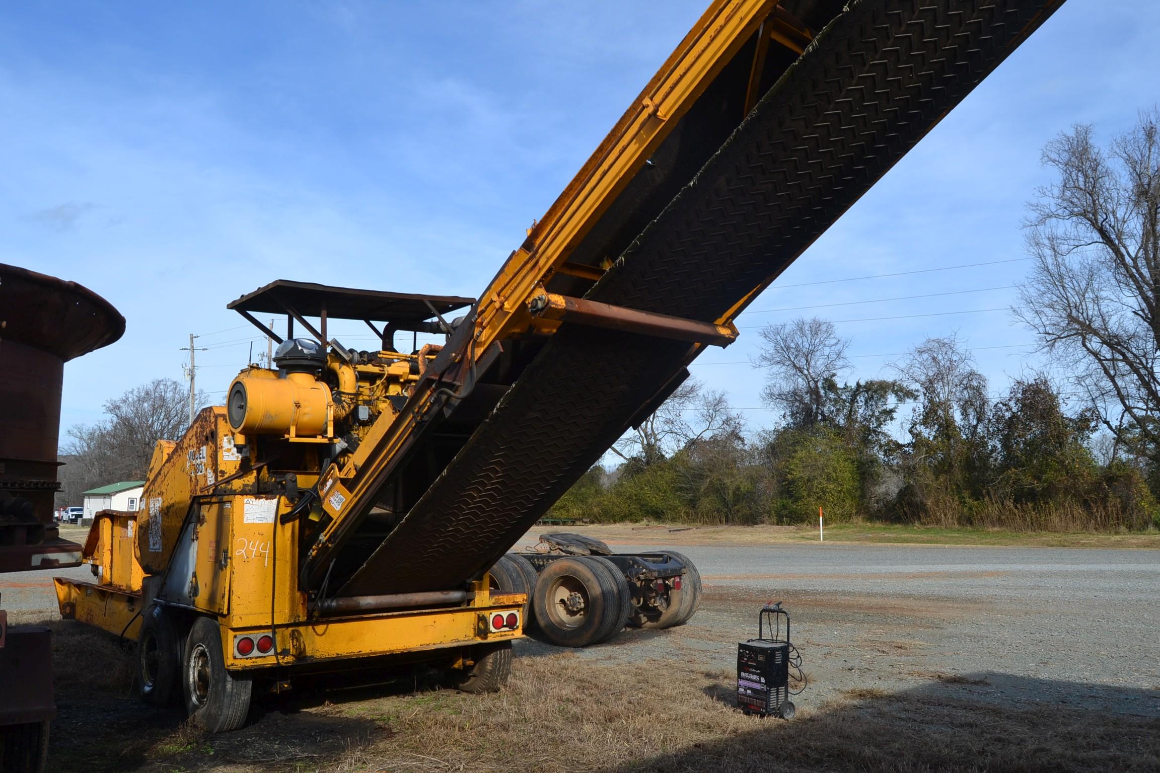 BANDIT MODEL 3680 PORTABLE HORIZONTAL GRINDER