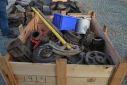 PALLET OF SPROCKETS & BUSHINGS & MISC PARTS