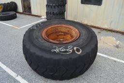 23.5R 25 TIRE ON CAT WHEEL FOR FRONT END LOADER