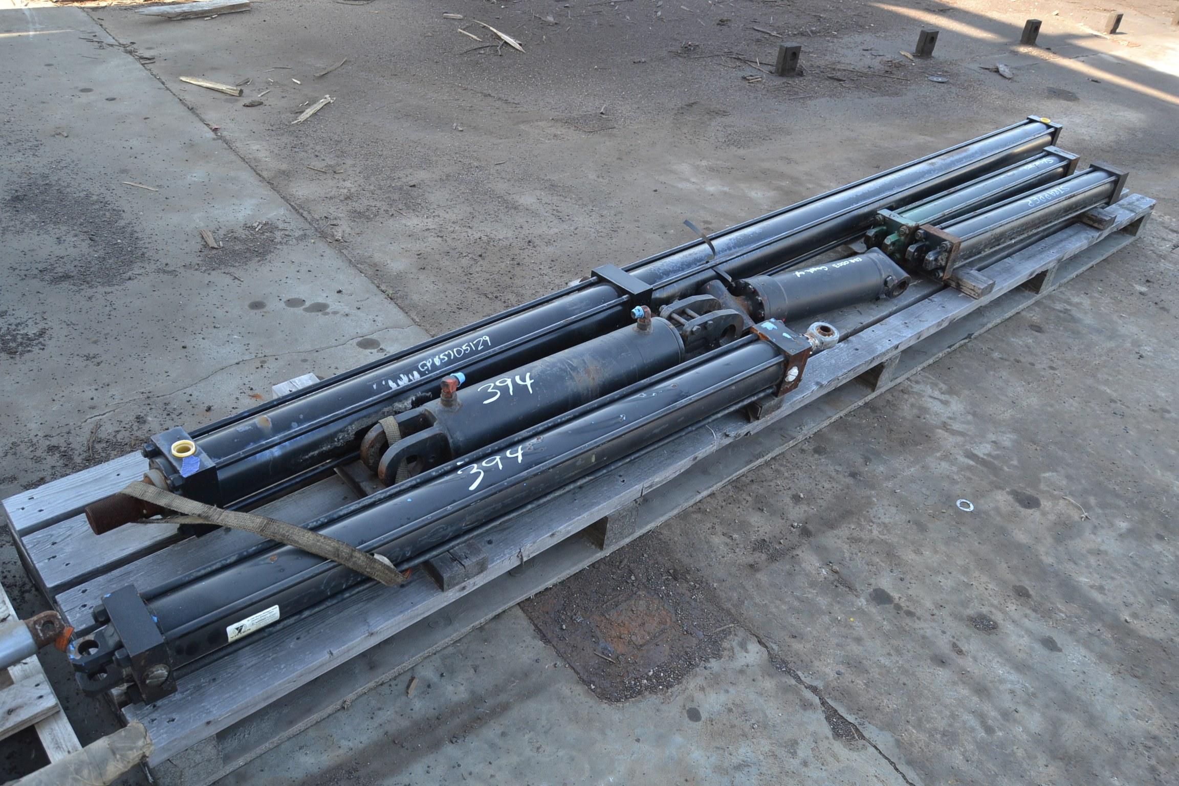 PALLET OF HYDRAULIC CYLINDER