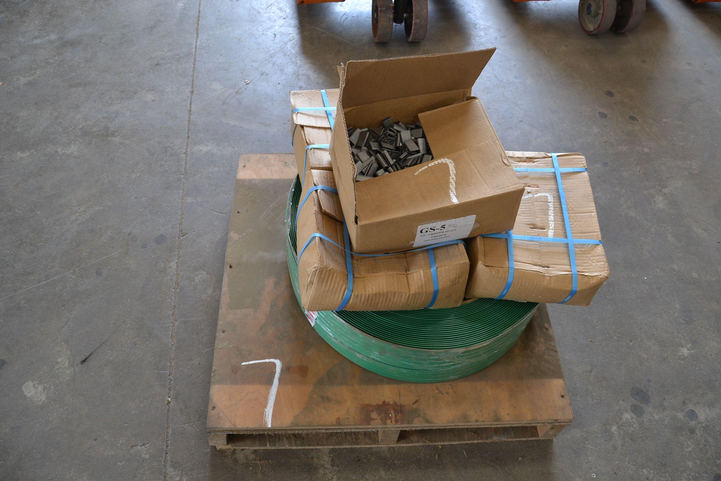 NEW ROLL OF PLASTIC BANDING