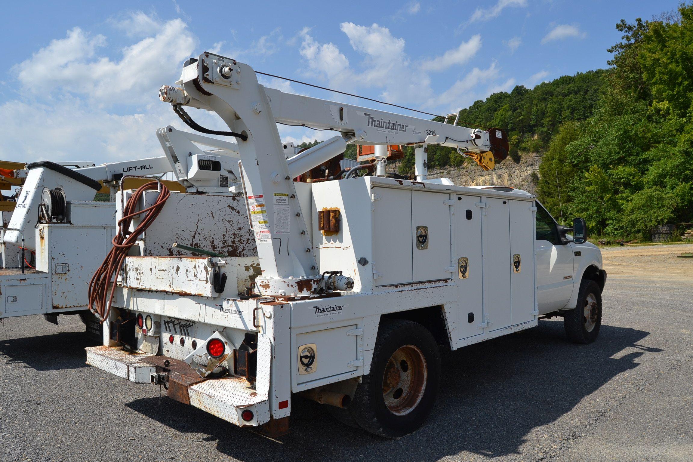 2004 FORD F550 4X4 SERVICE TRUCK