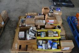 PALLET OF NEW BEARINGS