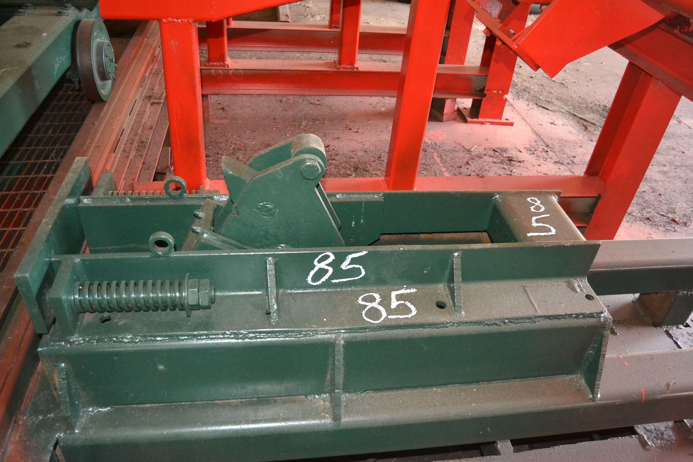 CORLEY 36" BAR TYPE LOG TURNER