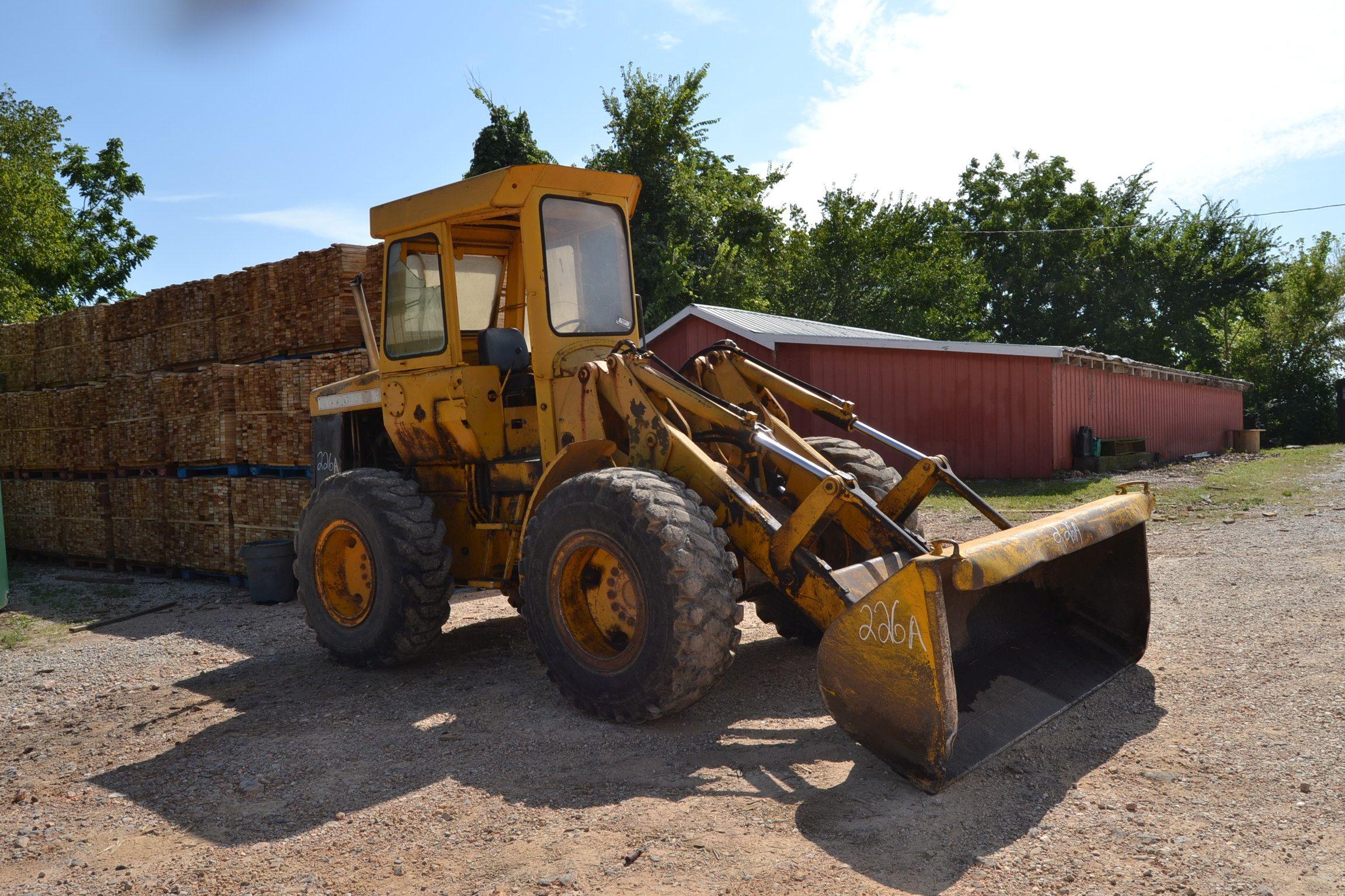JOHN DEERE 544 ARTICULATING WHEEL LOADER W/ BUCKET W/ DIESEL ENGINE