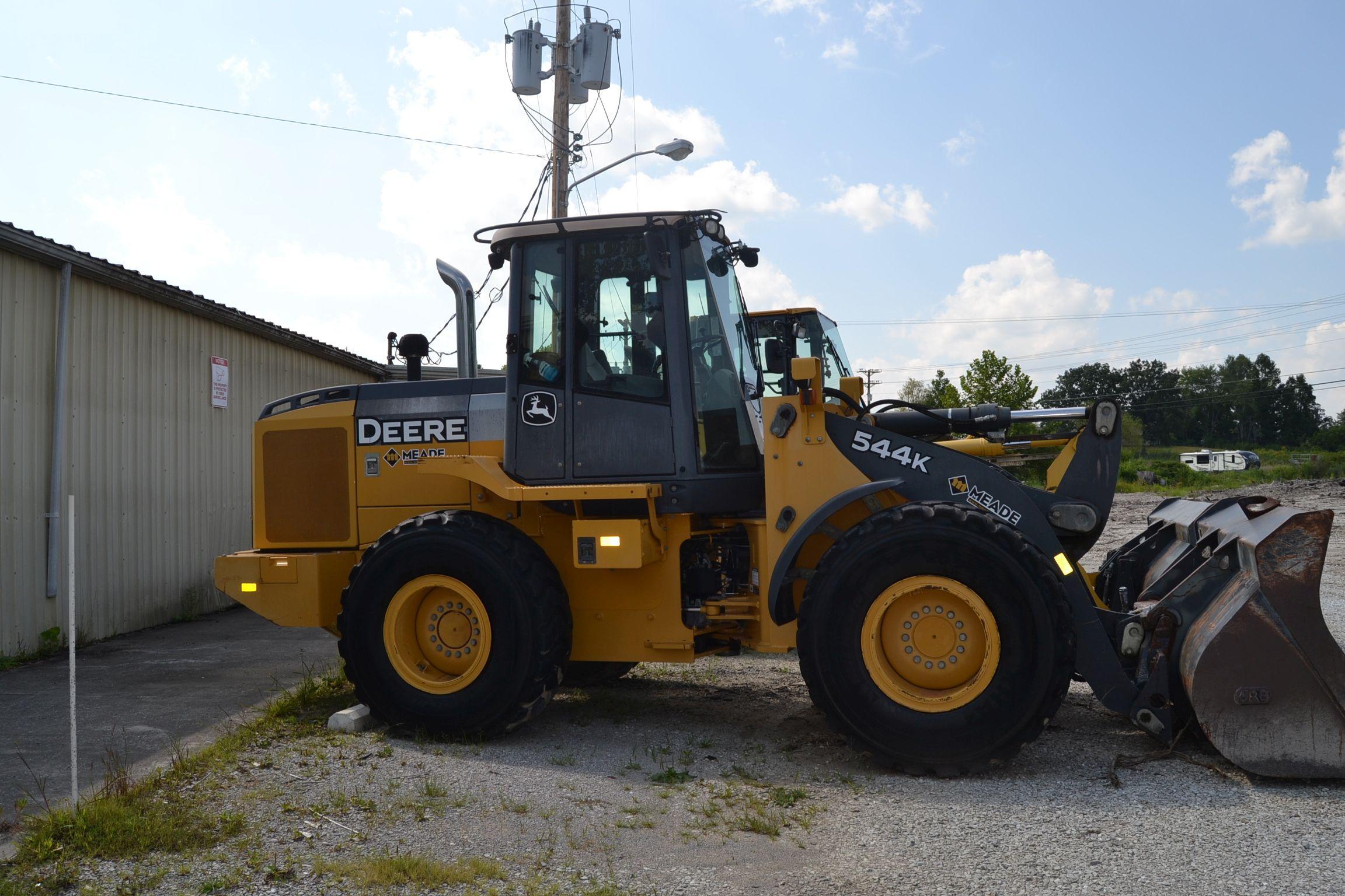 JOHN DEERE 544K ARTICULATING WHEEL LOADER W/ QUICK ATTACHW W/ 3RD VALVE W/ ENCLOSED CAB HEAT & AIR W